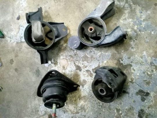 Masalah kerosakan engine mounting sering berlaku kepada sesebuah kenderaan yang telah melebihi usia lima tahun