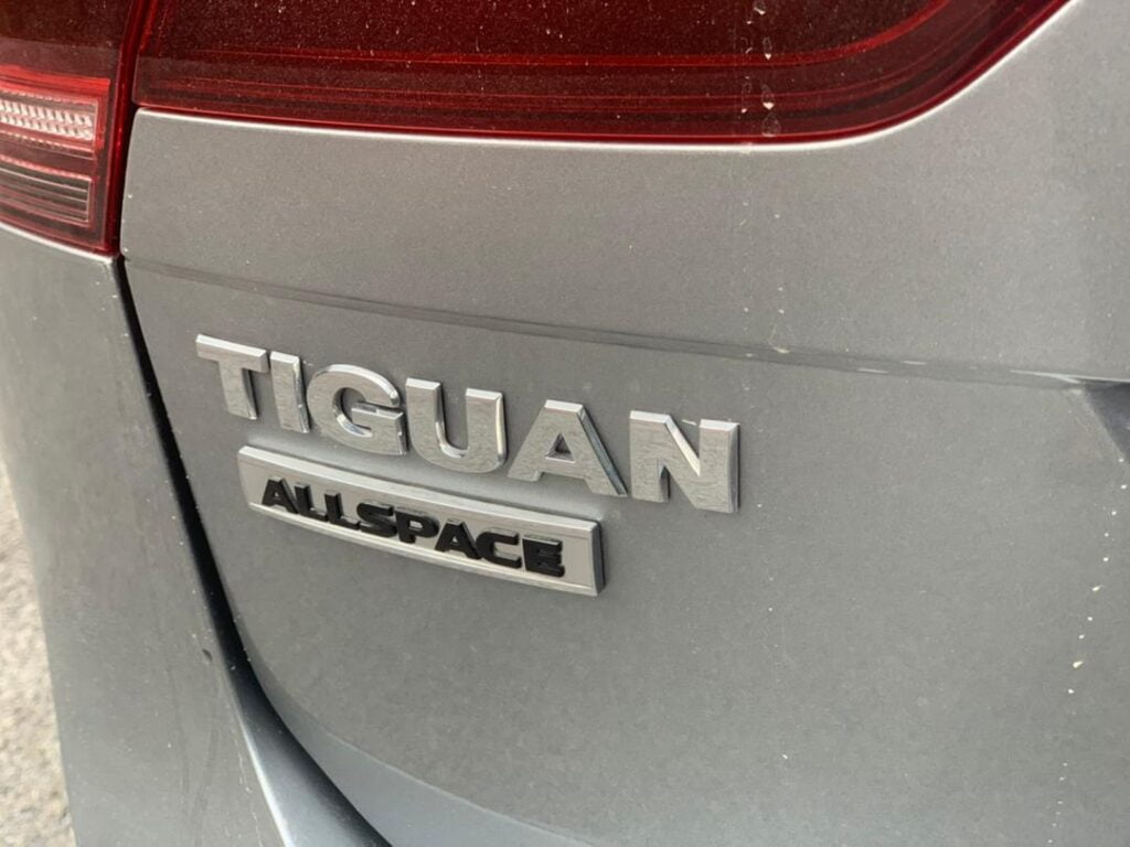 Istilah 'Allspace' membuktikan kenderaan ini memiliki ruang dalaman sangat luas