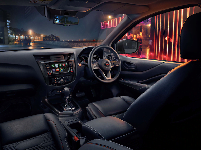 Ruang dalam premium menambah keyakinan pemanduan