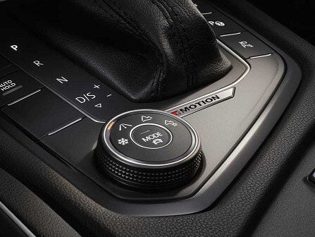 Tiguan Allspace R-Line 2021 dilengkapi sistem gear yang mampu memberi keselesaan pemanduan di atas setiap permukaan jalan raya