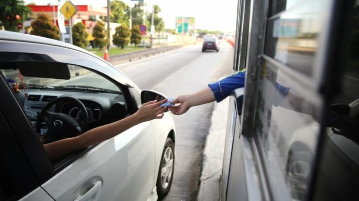 Kadar tol merupakan antara isu sentiasa mendapat perhatian pengguna lebuhraya. - Foto oleh Choo Choy May