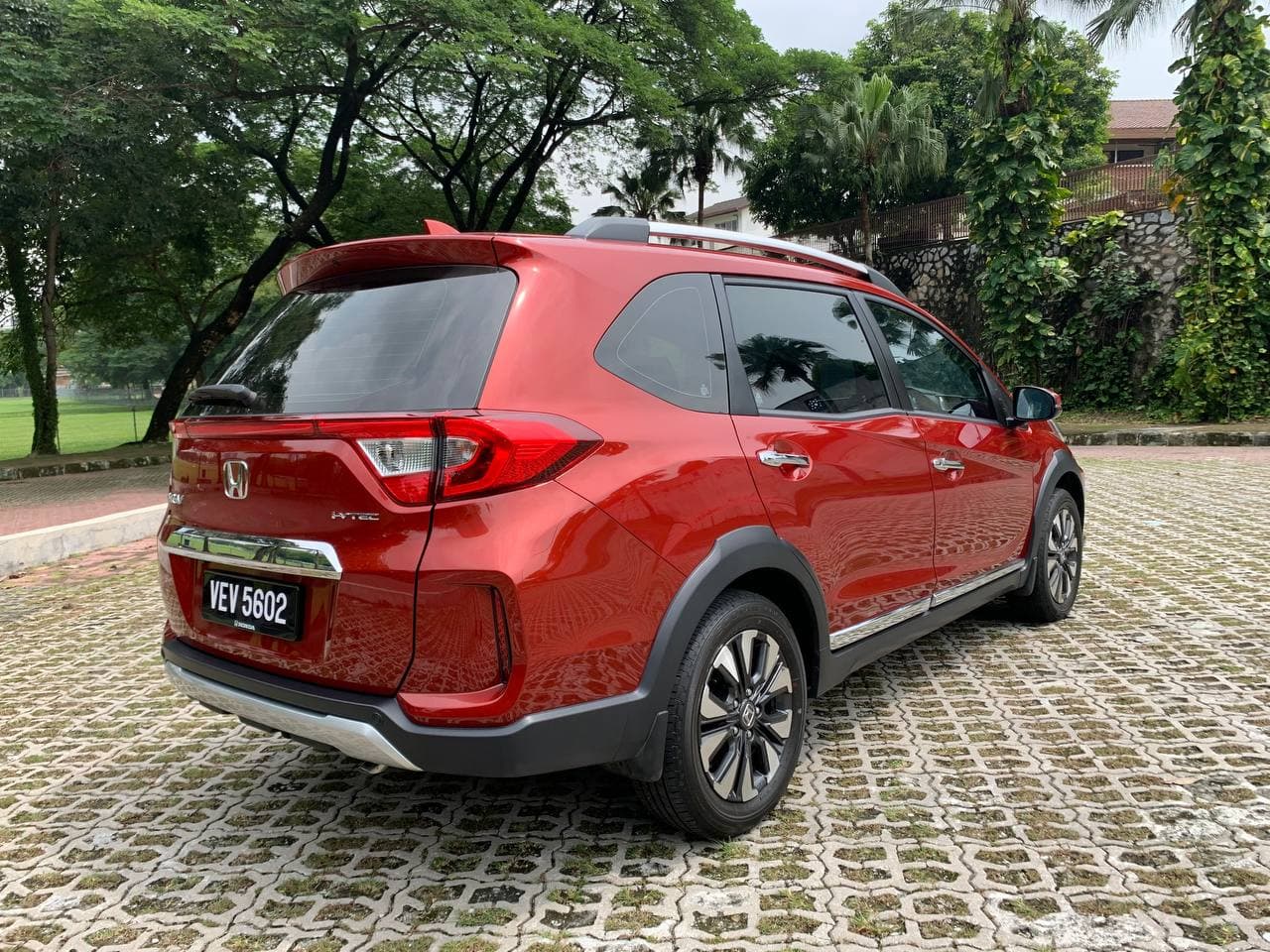 210422-honda-brv-v003.jpg