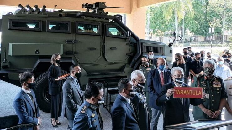 Tarantula HMAV 4x4 dilancar dan dipersembahkan kepada tatapan umum, hari ini