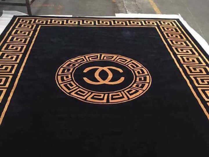 Karpet merupakan antara produk yang boleh didapati di Nilai 3, Negeri Sembilan