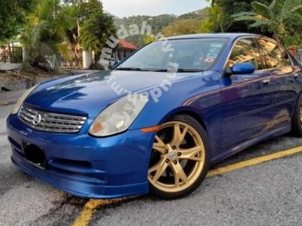 Nissan Skyline 350GT terkenal dek kepantasannya membelah jalan raya