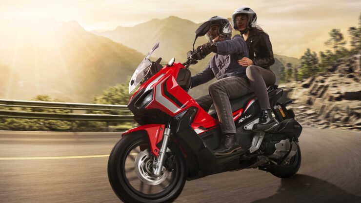 Honda ADV 150 memberikan keselesaan tunggangan menyeluruh. - Foto ihsan PT AStra Honda Motor