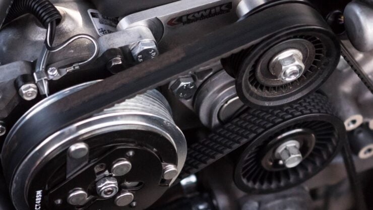 Penjagaan enjin kenderaan adalah perkara penting bagi memastikan ia sentiasa berada dalam keadaan baik. - Foto ihsan Unsplash/Chad Kirchoff