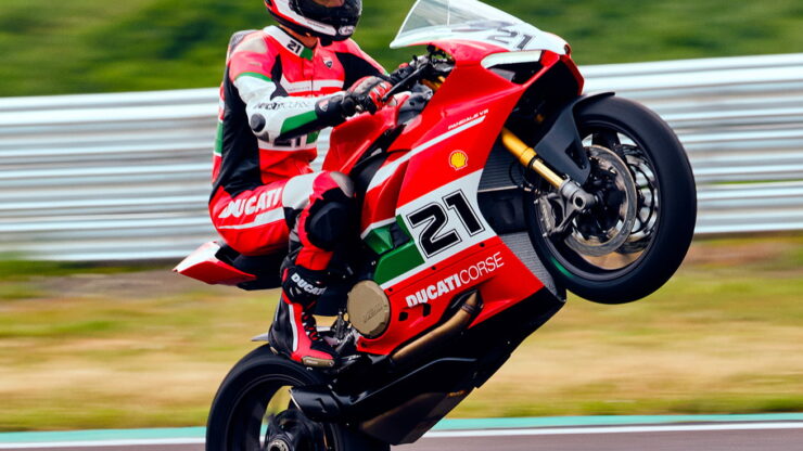 Panigale V2 Bayliss antara jentera hebat pernah dihasilkan Ducati. - Foto ihsan Ducati