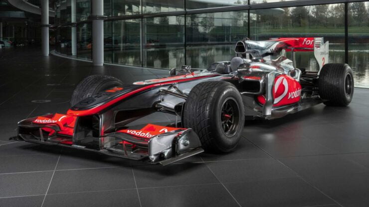 mclaren mp4-25a lewis hamilton 01