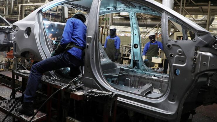 Sektor automotif sedikit terganggu sebelum ini akibat pandemik Covid-19. - Foto ihsan Malay Mail