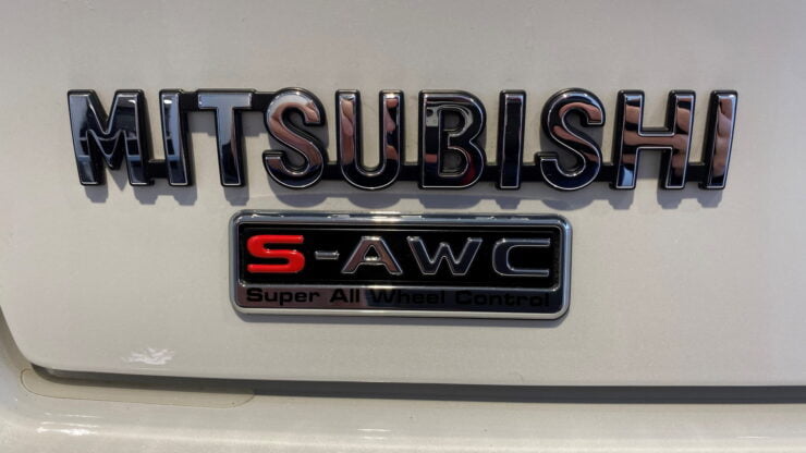 Mitsubishi sedang mempertimbang menghentikan pengeluaran di Rusia. - Foto ihsan Mitsubishi