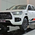toyota hilux revo gr sport 09