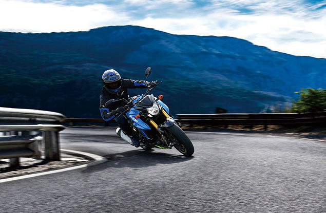 211011-gsxs750abs-suzuki-v004.jpg