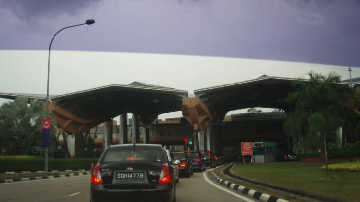 Kompleks Sultan Abu Bakar merupakan pintu sempadan di antara Malaysia dan Singapura. - Foto ihsan Wikipedia