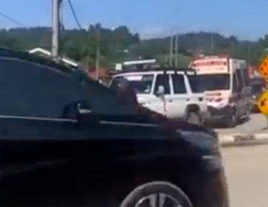 Tular di media sosial konvoi disertai Perdana Menteri Datuk Seri Ismail Sabri Yaakob. - Foto ihsan tangkap layar Twitter/Majoriti