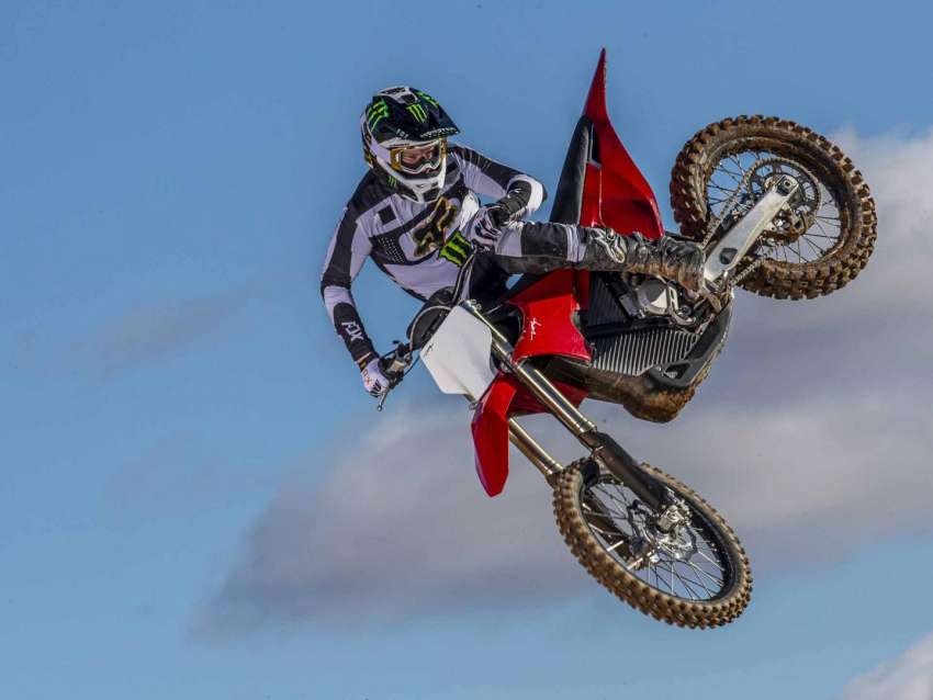 Varg dikatakan amat ringan berbanding motocross biasa. - Foto ihsan Stark Future