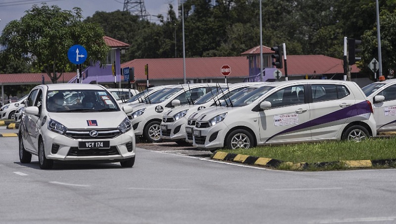 sekolah institut memandu