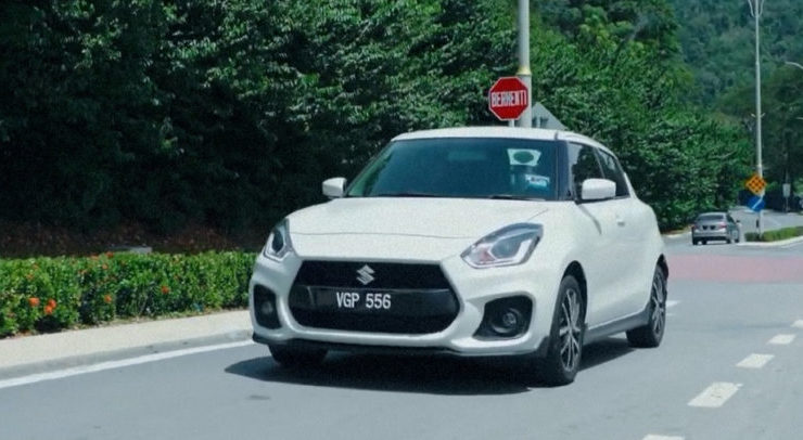 suzuki swift sport thumb 03