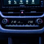 toyota corolla cross hybrid studio 2022 18