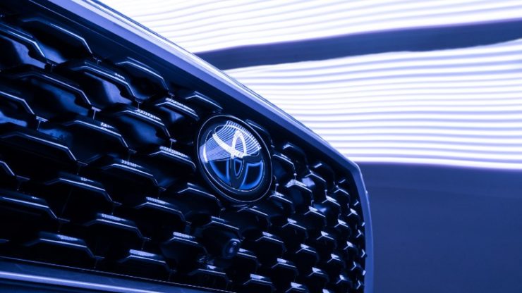 toyota corolla cross hybrid studio 2022 40