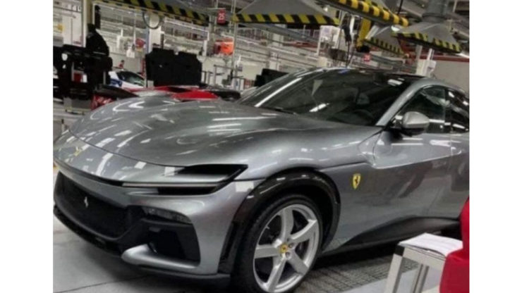 Ferrari SUV 02