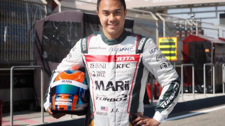 Pelumba negara Jazeman Jaafar berharap tidak berdepan kemalangan. - Foto ihsan Facebook/Jazeman Jaafar Live Page