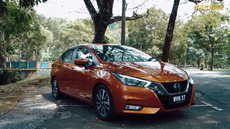 nissan almera video 24