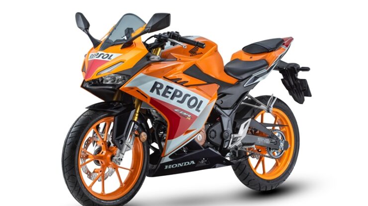 Honda CBR150R Edisi Repsol 01