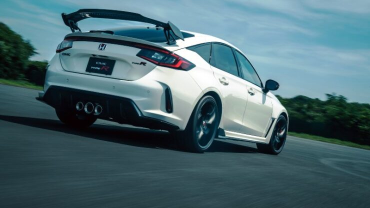 Honda Civic Type R FL5 Honda Access 02