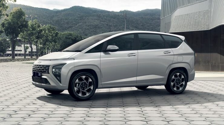 Hyundai Stargazer 01