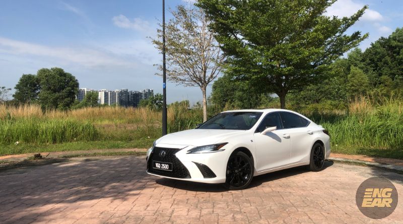 lexus es250 f sport 04