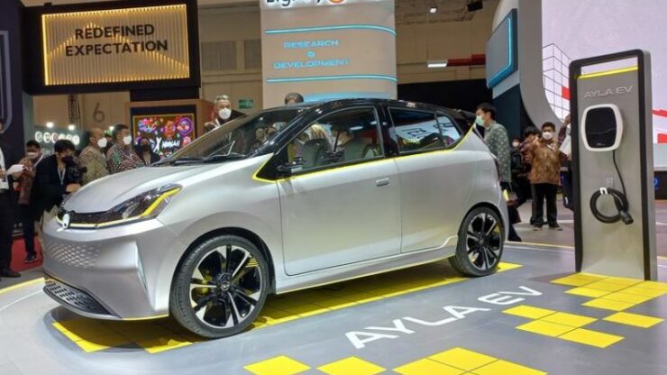 Daihatsu Ayla EV GIIAS 01