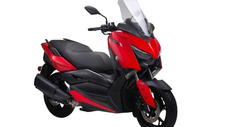 Yamaha XMAX 250 01