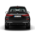 05. BMW X7 xDrive40i M Sport – Black Sapphire