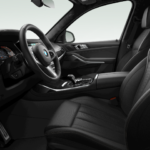 06. BMW X7 xDrive40i M Sport – Black Sapphire