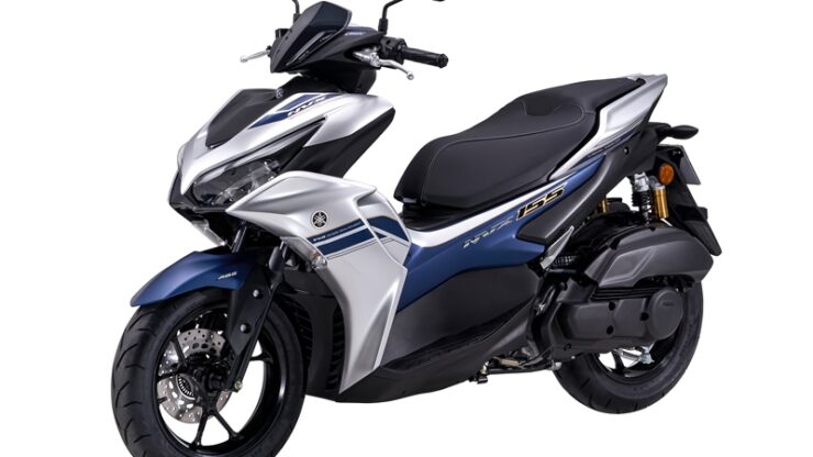 221003001 – Yamaha NVX 45 LEFT FRONT (WHITE METTLIC)