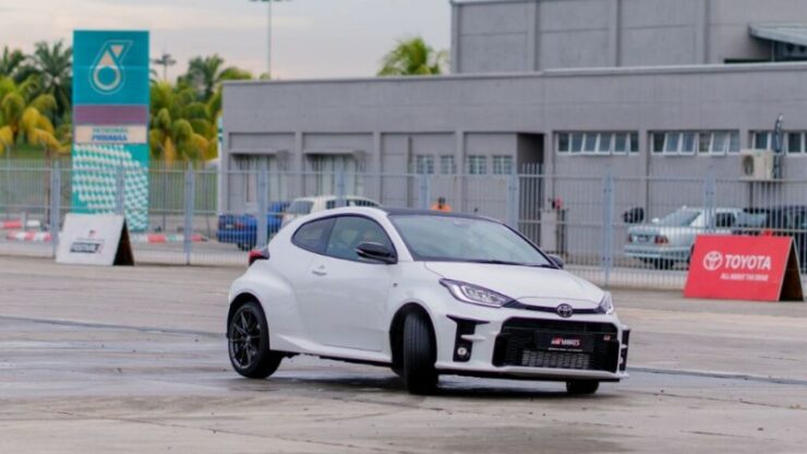 toyota gr yaris 2021 11