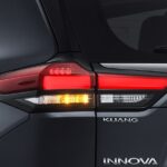 toyota innova zenix 2023 14