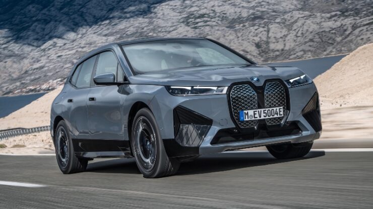 04. The New BMW iX xDrive50 Sport