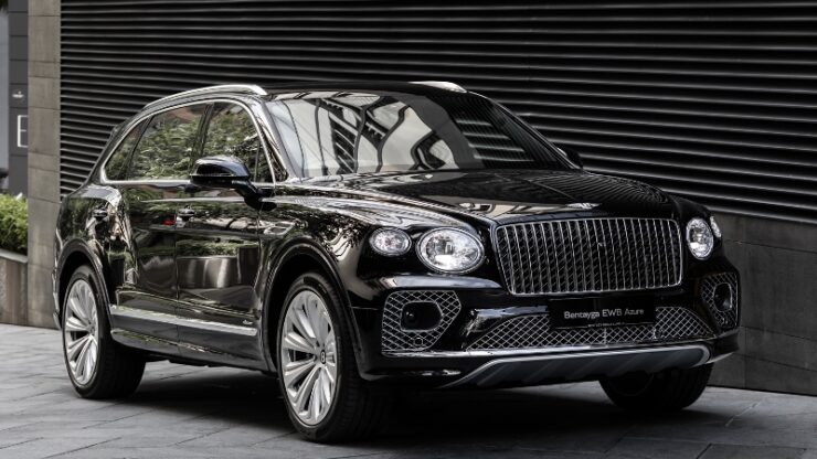 Bentley Bentayga EWB Azure 02