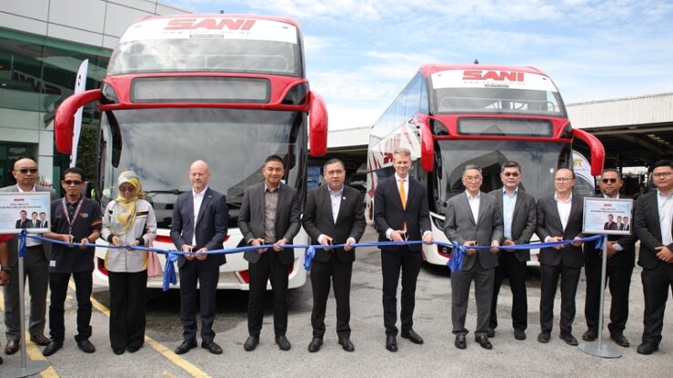 IMG_3 (Official ribbon cutting ceremony and the Volvo B11RLE handover to Sani Express Sdn Bhd)
