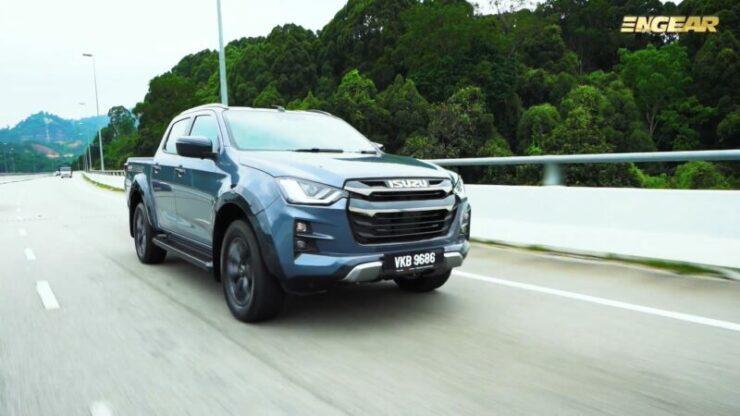 Isuzu D-Max X-Terrain 2023 Issey 04