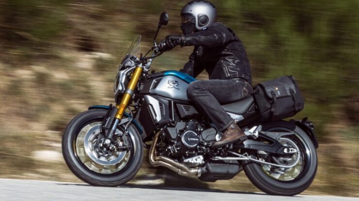 cfmoto 700cl-x adv 02