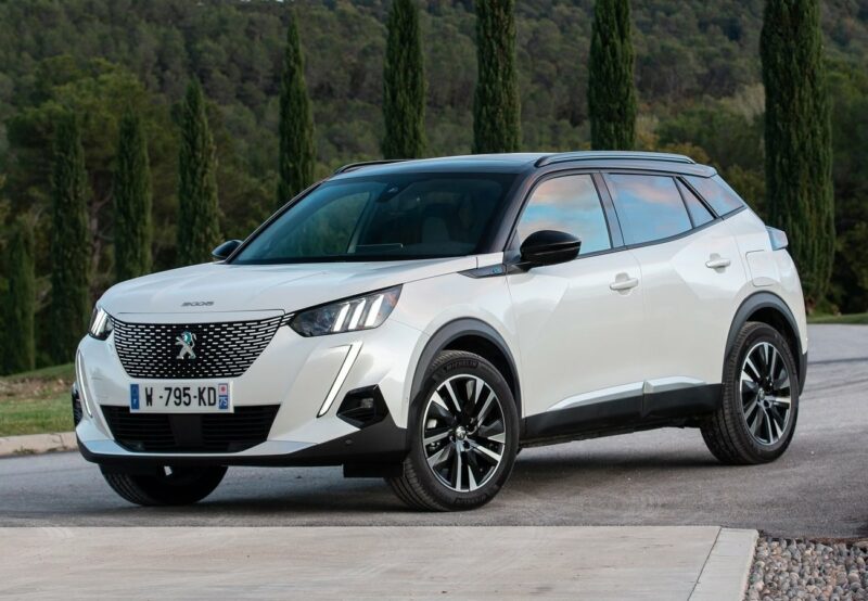 Peugeot-e-2008-2020-1600-01