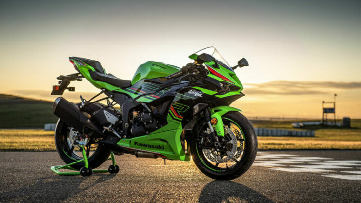 Kawasaki Ninja ZX-6R 2024 01