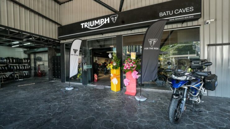 Triumph Batu Caves 01