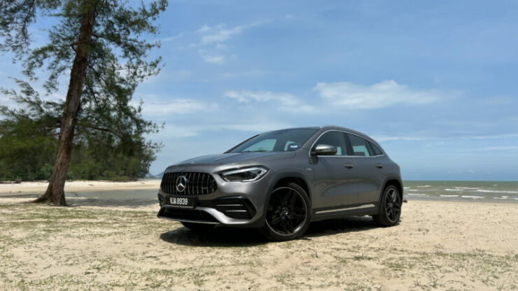 mercedes-amg gla35 pandu uji thumb