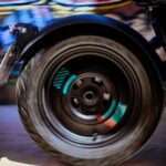 P90512769_highRes_the-new-bmw-ce-02-07