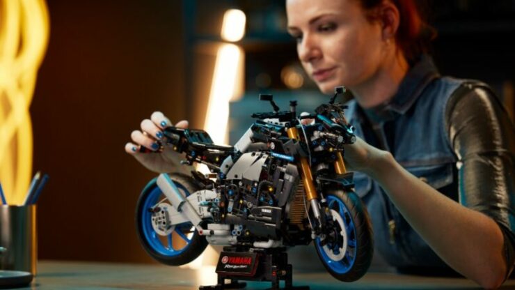 lego technic yamaha mt-10 sp 03