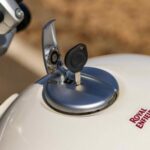 royal enfield super meteor 650 detail 2023 12